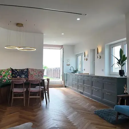 Vopezdiz Apartment *